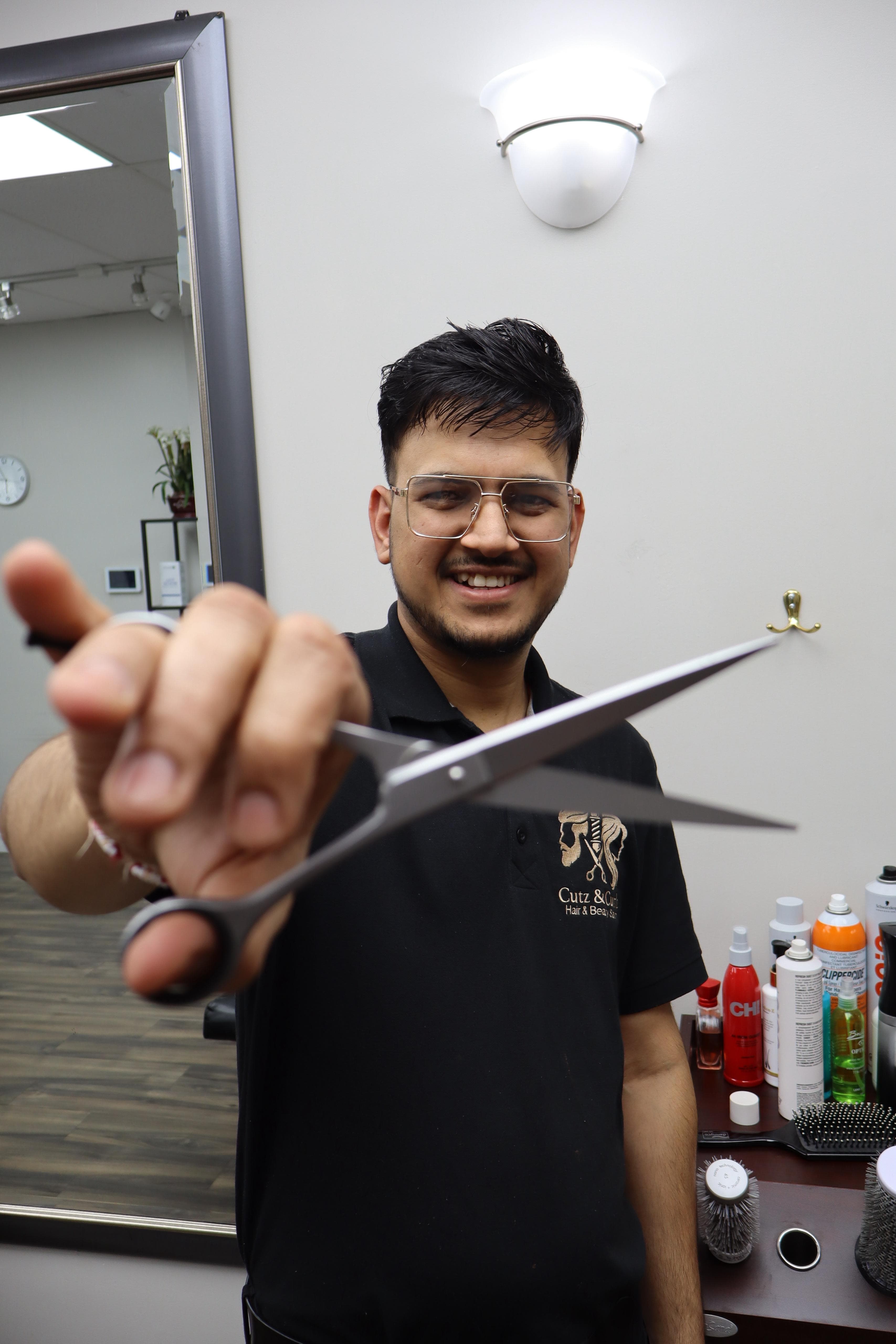 The Signature Blonde - Hair transformation result at Cutz & Curlz Mission